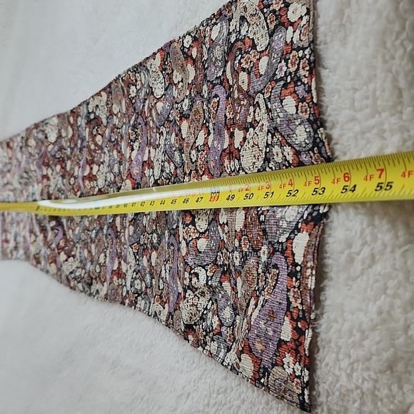 VINTAGE!  Floral and paisley lightweight scarf.  So pretty! - Picture 7 of 9